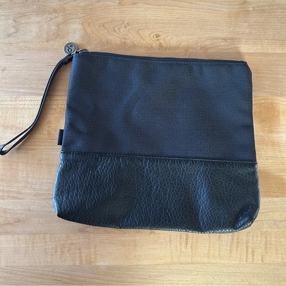 Pistil Women’s Clutch Zip Pouch